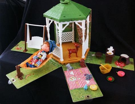 The Original Holly Hobbie Gazebo Vintage 1976 Complete Set Ebay Holly Hobbie Holly Hobbie