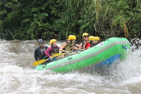 Thrilling Adventure On Rio Balsa Rapids