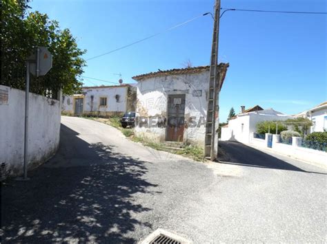 Moradia T Venda Em Achete Azoia De Baixo E P Voa De Santar M