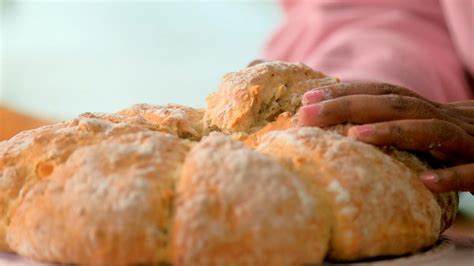 Bbc Two Nadiya S Cook Once Eat Twice Series 1 Episode 6 Nadiya S Easy Soda Bread