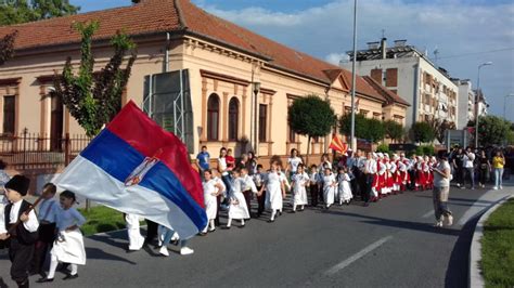 Vidovdanski Susreti Folklora U Staroj Pazovi Sremske Novine