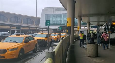 How to Get from Newark Airport to Manhattan | 5 Transport Options