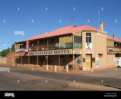 The Railway Hotel, Mullewa, Western Australia Stock Photo - Alamy