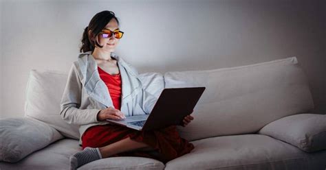 Blue Light Filtering Glasses Improve Sleep And Workday Productivity Sleep Review