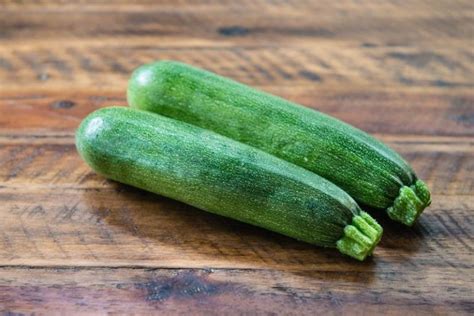 Fresh Zucchini Per Lb Amos Miller Organic Farm