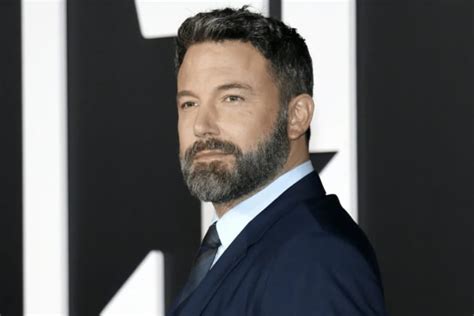 Ben Affleck 'Batman' Workout & Diet Plan | Man of Many