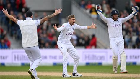 Ashes 2023 Marnus Labuschagne Booed Off Field After Joe Root Wicket In