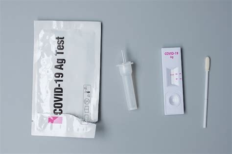 Schneller Antigen Test Kit Mit Negativem Ergebnis W Hrend Des Covid