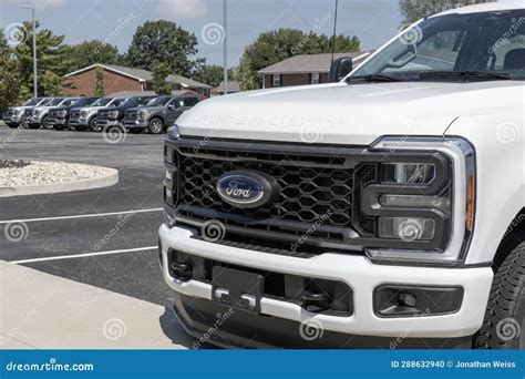 Ford F 350 STX Power Stroke Display The Ford F350 Is Available In XLT