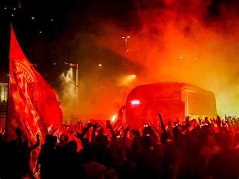 Corredor De Fogo E Mosaico Da Torcida Do Am Rica Rn Impressionam