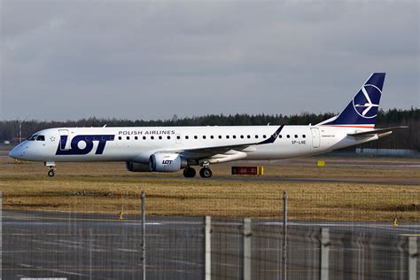 Lot Sp Lne Embraer Erj Lr Anna Zvereva Flickr