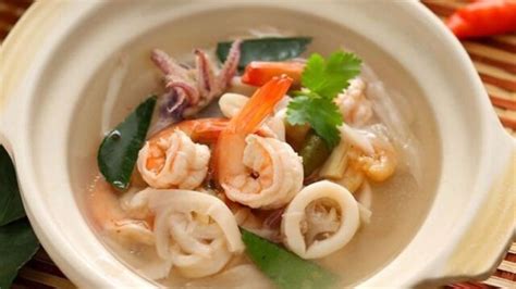 Tom Yam Seafood Khas Thailand Yang Rasanya Segar Dan Pedas Topwisata