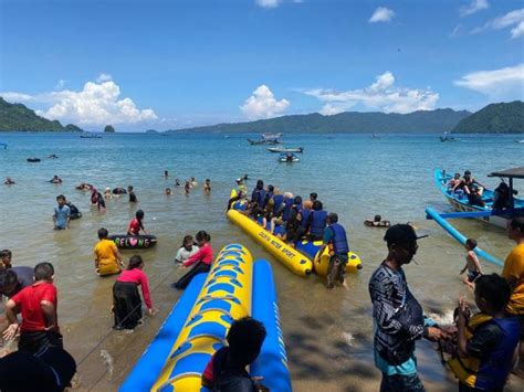 Pantai Trenggalek Masih Jadi Primadona Libur Lebaran Idul Fitri