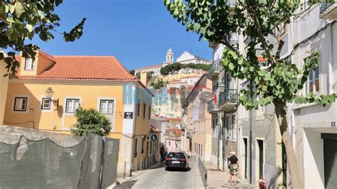 Pr Dio Devoluto Para Obras Mouraria Lisboa Vista De Castelo Homelive