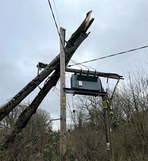 1.3m reconnected as engineers continue to fix damage from Storm Eunice