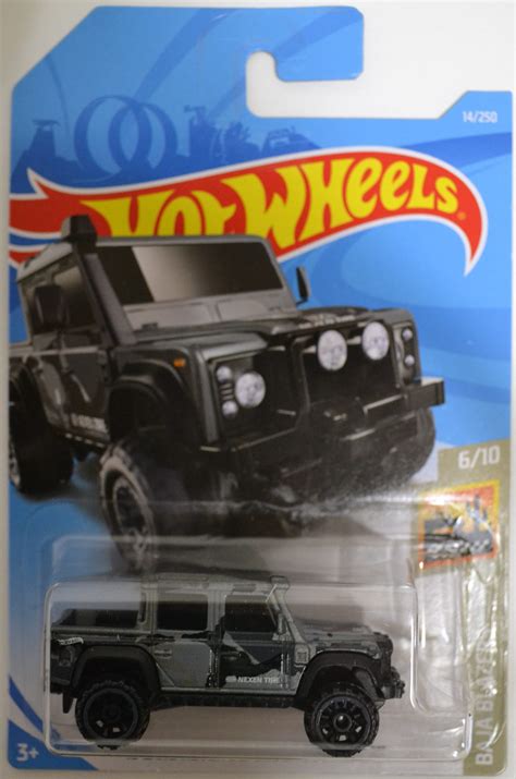 Hot Wheels Baja Blazers Land Rover Defender Double Cab