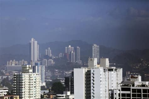 Panamá Una nube tóxica cubre parte de la capital por un incendio CURADAS