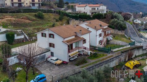 Visita Dell Immobile Cittaducale Ri Italy Elegante Villa Con