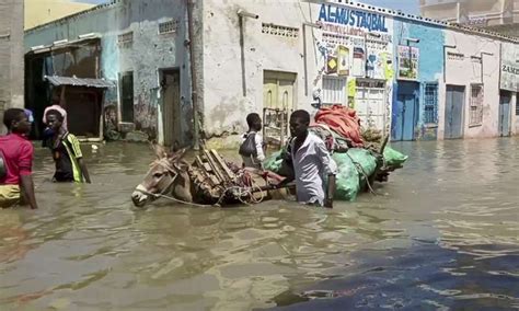 Evacuaciones Masivas En África Por Inundaciones Y En India Y Bangladesh