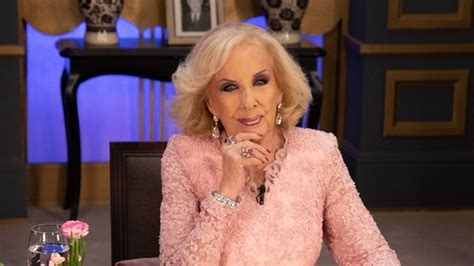 Mirtha Legrand Volvi A Sorprender Con Su Look En La Noche De Mirtha