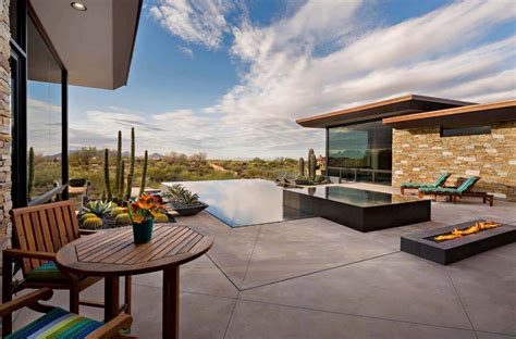 Fascinating Modern Desert Home Melds Into The Sonoran Landscape