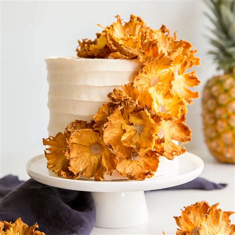 Pineapple Cake (with dried Pineapple flowers) | Liv for Cake