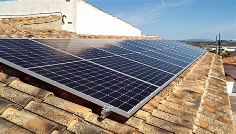 Los beneficios de placas solares para tu hogar y negocio Dénia