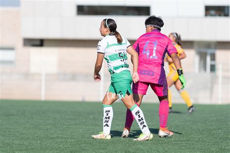 Daniela Sánchez Santos Laguna vs Tigres femenil sub 18 J8 5000463