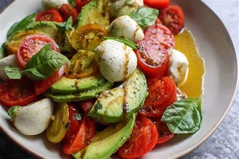 avocado caprese salad recipe  fresh creamy twist recipesdessertnet