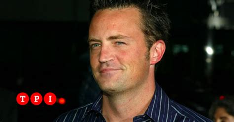 Morto L Attore Matthew Perry Le Cause Della Morte