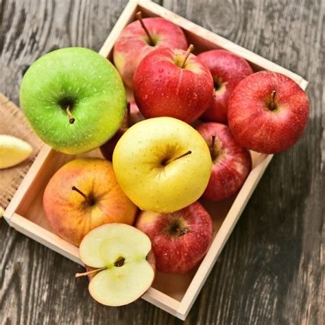 25 Common Types Of Apples Different Varieties 2023