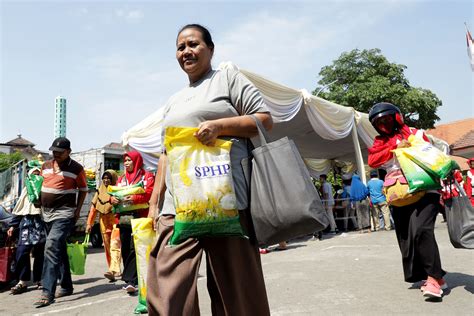 Hari Pangan Se Dunia Pemkot Surabaya Gelar Pasar Murah Guna Tekan Inflasi