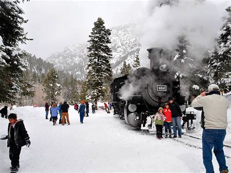 The Most Charming Small Towns To Visit During The Christmas Season