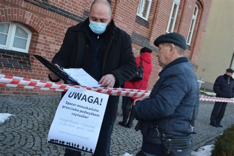 Wodzis Aw L Ski Stop Podwy Kom Czynszu Mieszka Cy Protestowali Przed