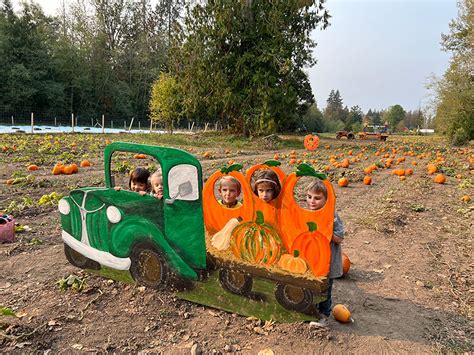 Pumpkin Patch Field Trip Burke Mountain Preschool