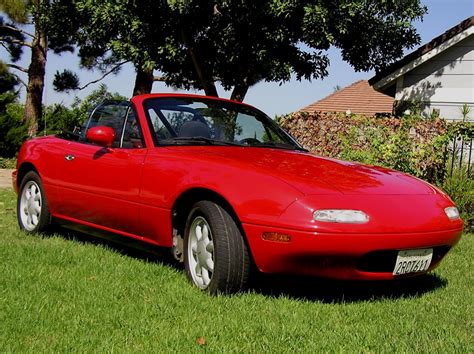 Budget Roadster 1990 Mazda Mx 5 Miata Barn Finds