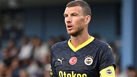 Fenerbahçe nin yeni kaptanı Edin Dzeko oldu