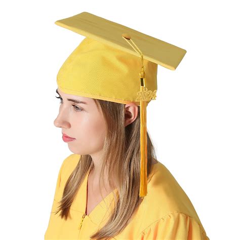 Graduationmall Matte Graduation Gown Cap Tassel Set 2024