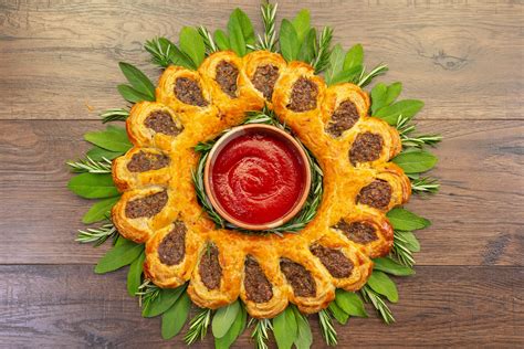 Miso Beef Xmas Sausage Roll Wreath | Fresh Recipes NZ