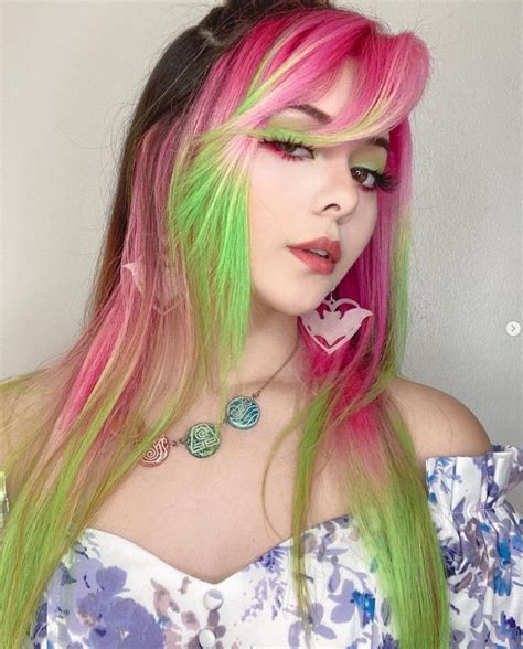 Pin By Heather Feather On Hair Favs Split Dyed Hair Hair Inspiration Color Hair Inspo Color