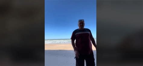 Graba Con Su M Vil El Momento Exacto En El Que Le Roban En La Playa Y