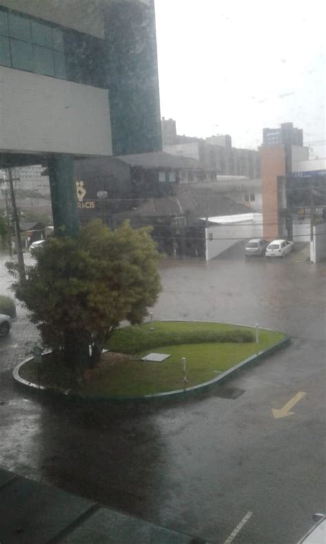 V Deo Alagamentos E Chuva De Granizo S O Registrados Em Joinville