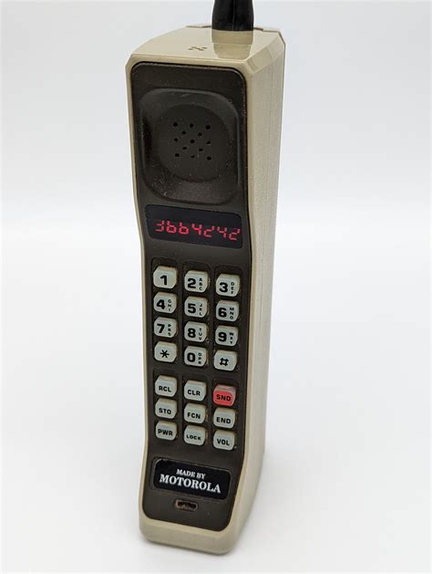 Motorola DynaTAC Line (1984-1996) – Westport Tech Museum