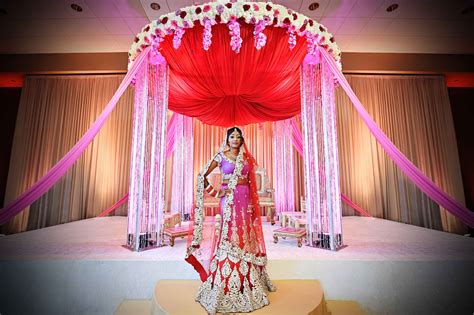 Traditional Indian Wedding with a Vibrant Summer Color Palette - Inside ...