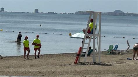 Una Mujer De A Os Fallece Mientras Se Ba Aba En Una Playa De