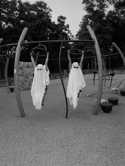 ghost photoshoot in 2024 | Ghost photos, Halloween photography ...