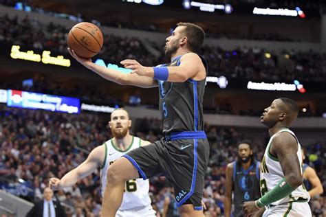 Its Nearly Impossible To Slow Down Jj Barea The Ageless Point Guard