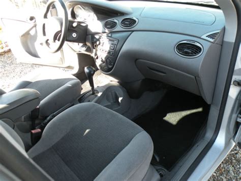 Ford Focus Lx Sedan Door Automatic Cylnder Ltr Ltr Silver