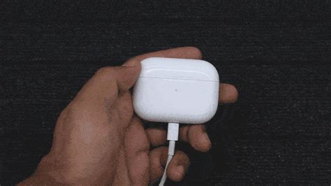 How To Check Airpods Pro Battery Level On Any Devices TechWiser