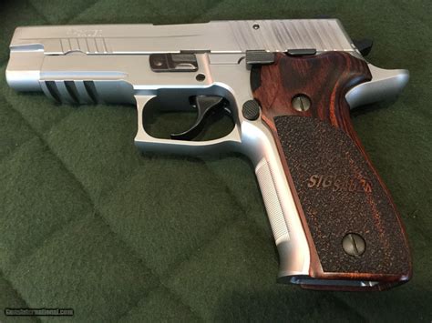 Sig Sauer P226 Stainless Steel Elite